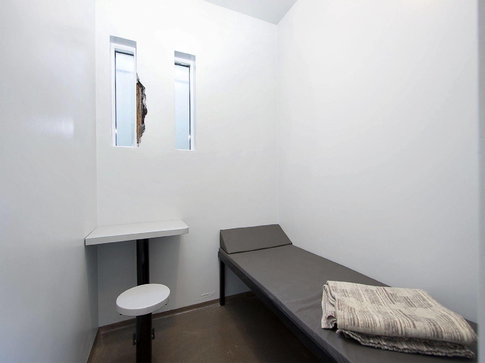 Kef By Airport Bed & Breakfast 3*